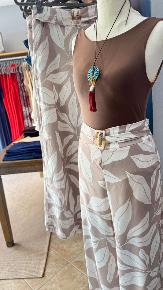 Silky Wide Pants with belt detail